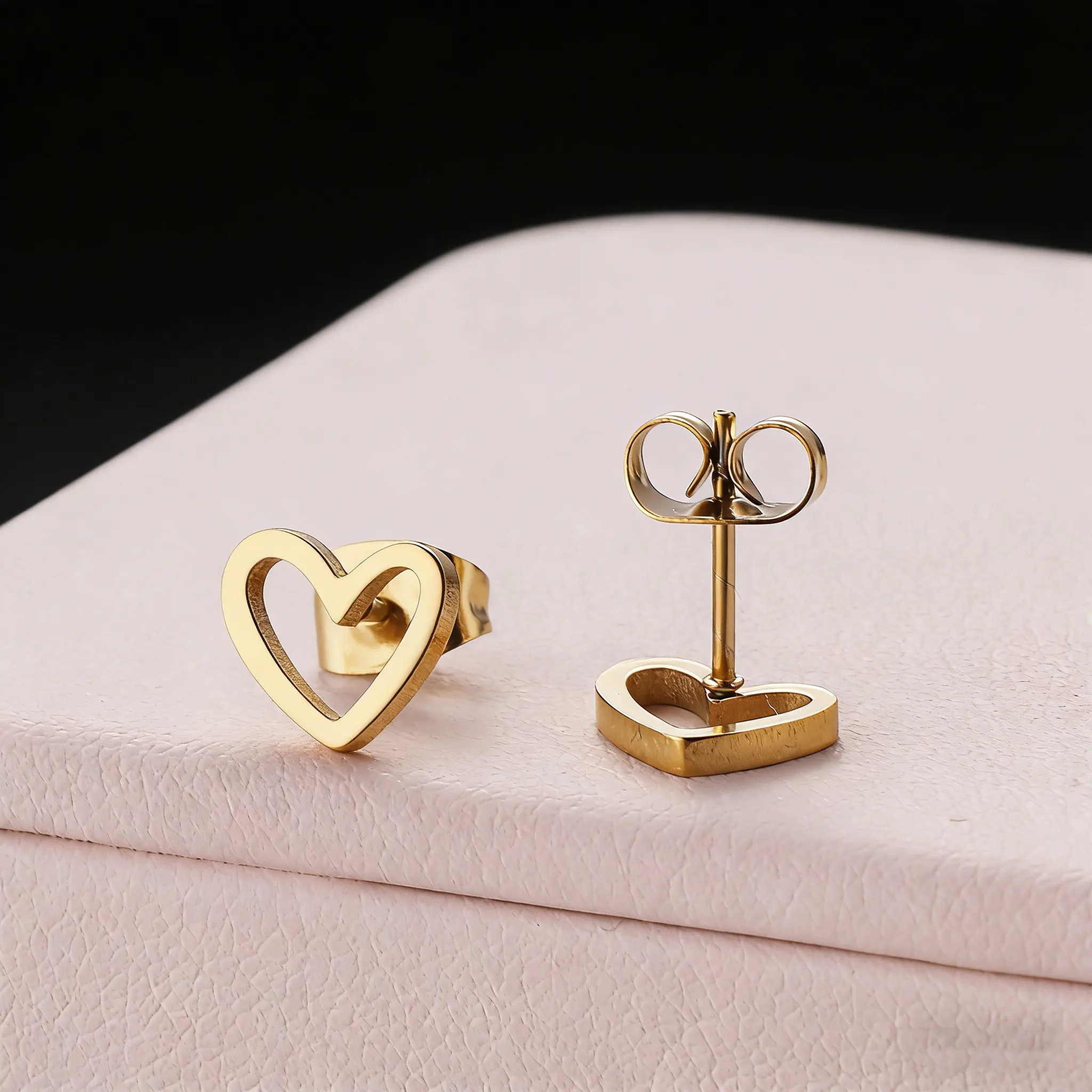 Stylish Heart Earrings 316 Stainless Steel Chic Elegant Minimalist Jewelry for Women Party Wedding
Stylish Heart Earrings 316 Stainless Steel Chic Elegant Minimalist Jewelry for Women Party Wedding