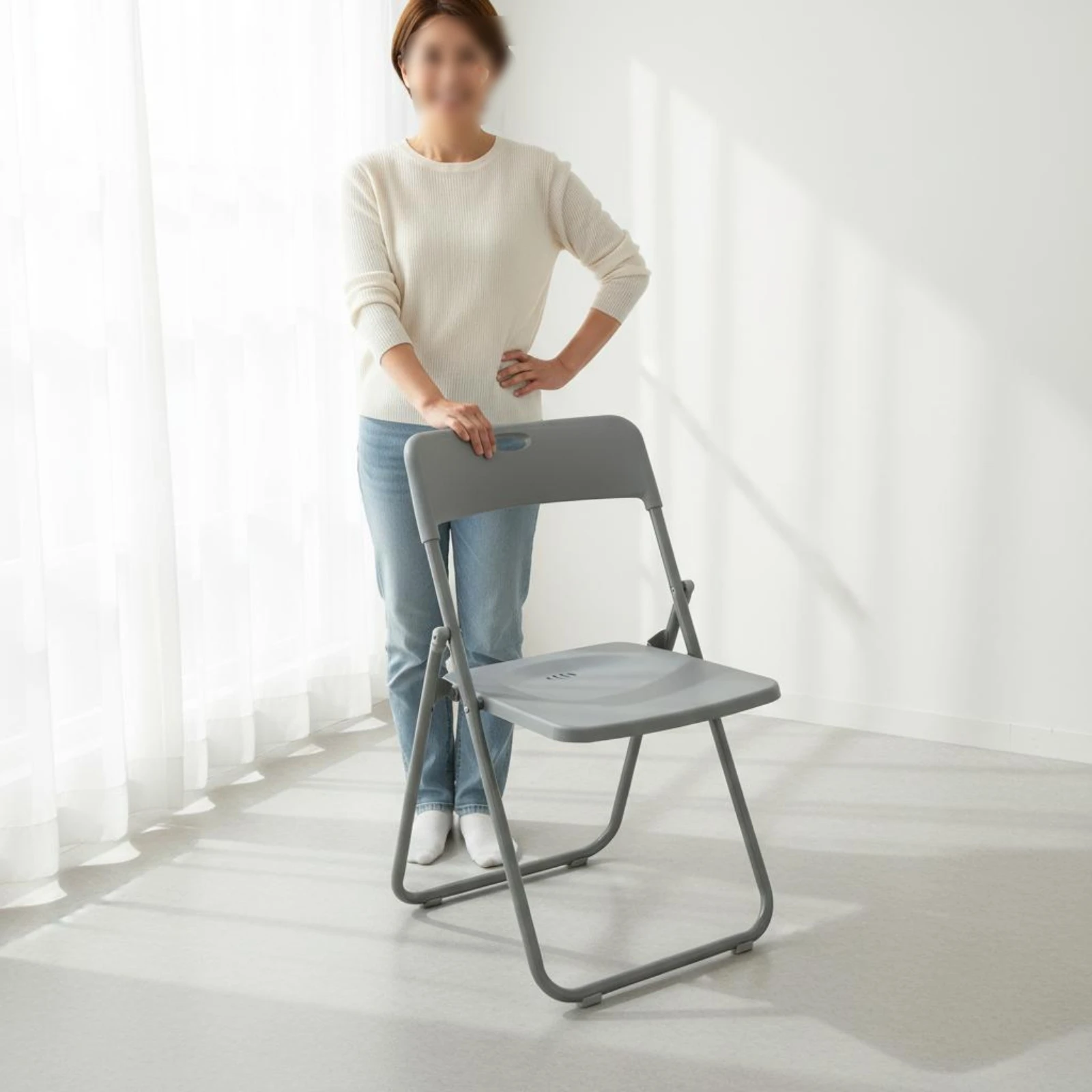 Foldable Meeting Chair Easy to Stow Portable Folding Chair Portable Foldable Seat Back Support Seating Furniture Non-Slip Feet
Foldable Meeting Chair Easy to Stow Portable Folding Chair Portable Foldable Seat Back Support Seating Furniture Non-Slip Feet