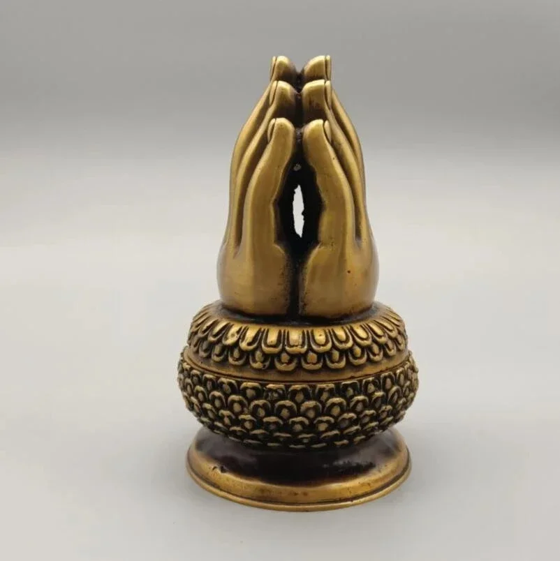 China brass Buddha hand Incense burner crafts statue
China brass Buddha hand Incense burner crafts statue