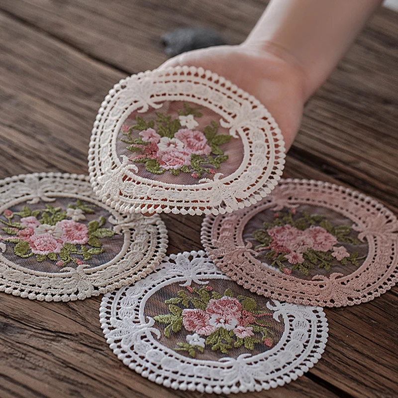 11.8cm Vintage Lace Coaster Placemat Embroidery Craft Bowls Coffee Cups Coaster European Style Fabric Anti-Scald Table Plate Mat
11.8cm Vintage Lace Coaster Placemat Embroidery Craft Bowls Coffee Cups Coaster European Style Fabric Anti-Scald Table Plate Mat