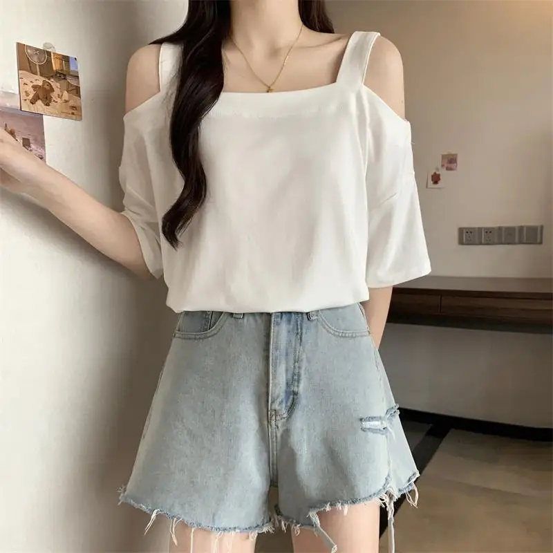 One-length Neck Off-shoulder Suspender Short-sleeved T-shirt for Women in Summer New Korean Loose Meat Cover Top
One-length Neck Off-shoulder Suspender Short-sleeved T-shirt for Women in Summer New Korean Loose Meat Cover Top