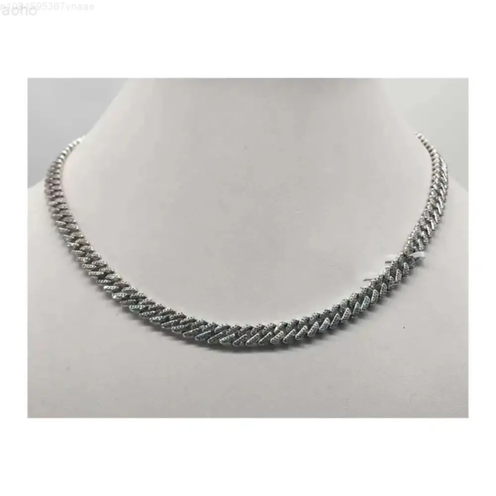 8mm 10mm 12mm Icy Zebra Miami Cuban Link Handmade Finest Vs Crystal Anti Tarnish Iced Out Necklace for Mens and Womens
8mm 10mm 12mm Icy Zebra Miami Cuban Link Handmade Finest Vs Crystal Anti Tarnish Iced Out Necklace for Mens and Womens