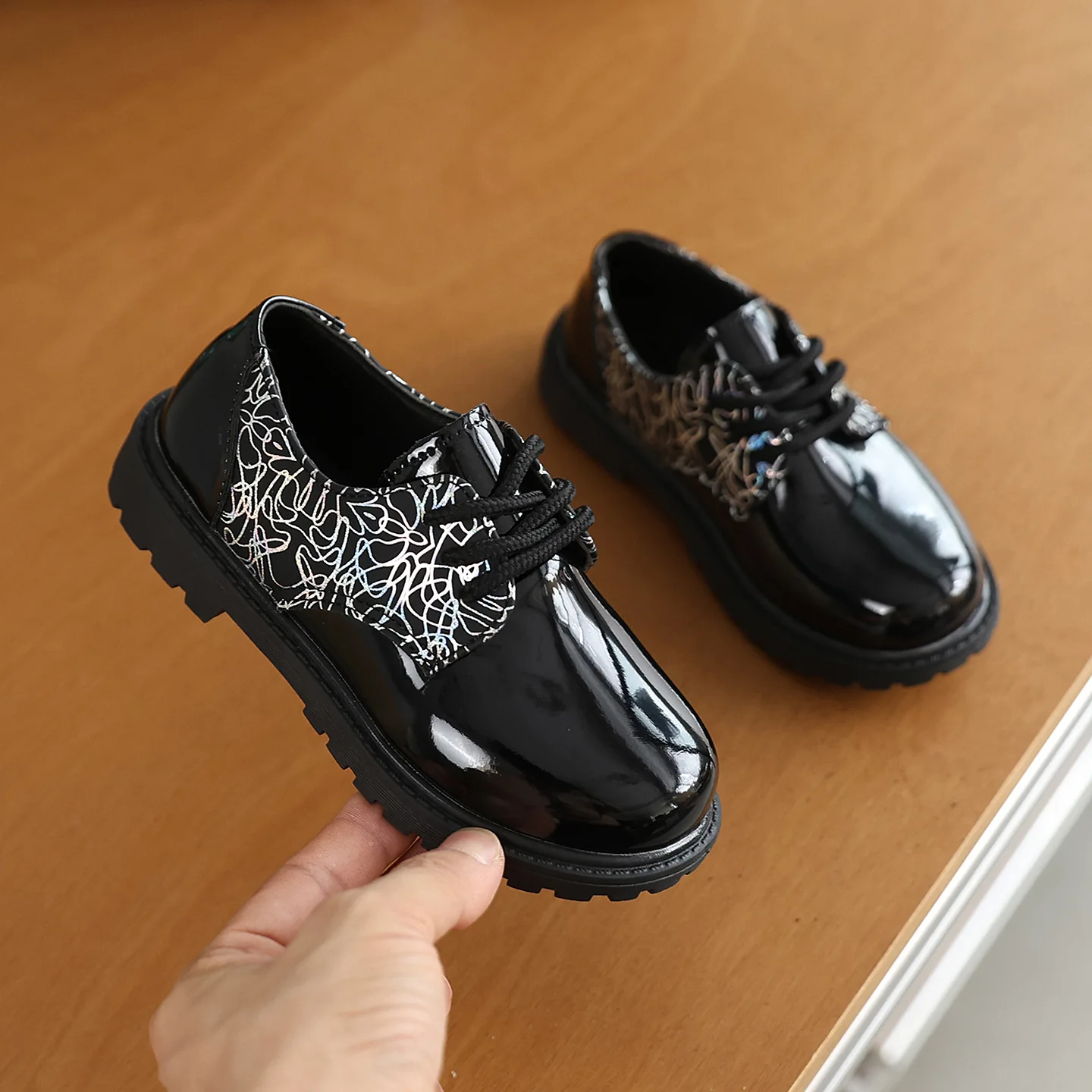 Kids'Casual Shoes Fashion Stamp PU Leather Autumn Shoes For Boys Anti-slip Soft Bottom Breathable Black Shoes Size 22-37
Kids'Casual Shoes Fashion Stamp PU Leather Autumn Shoes For Boys Anti-slip Soft Bottom Breathable Black Shoes Size 22-37
