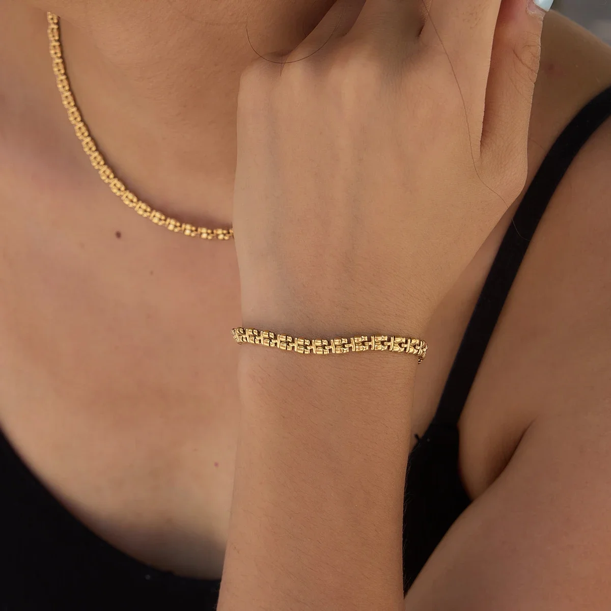Minimalist Chain Necklace Bracelet For Women 18K Gold PVD Plated Stainless Steel Necklace Bracelet Fashion Jewelry Gift
Minimalist Chain Necklace Bracelet For Women 18K Gold PVD Plated Stainless Steel Necklace Bracelet Fashion Jewelry Gift