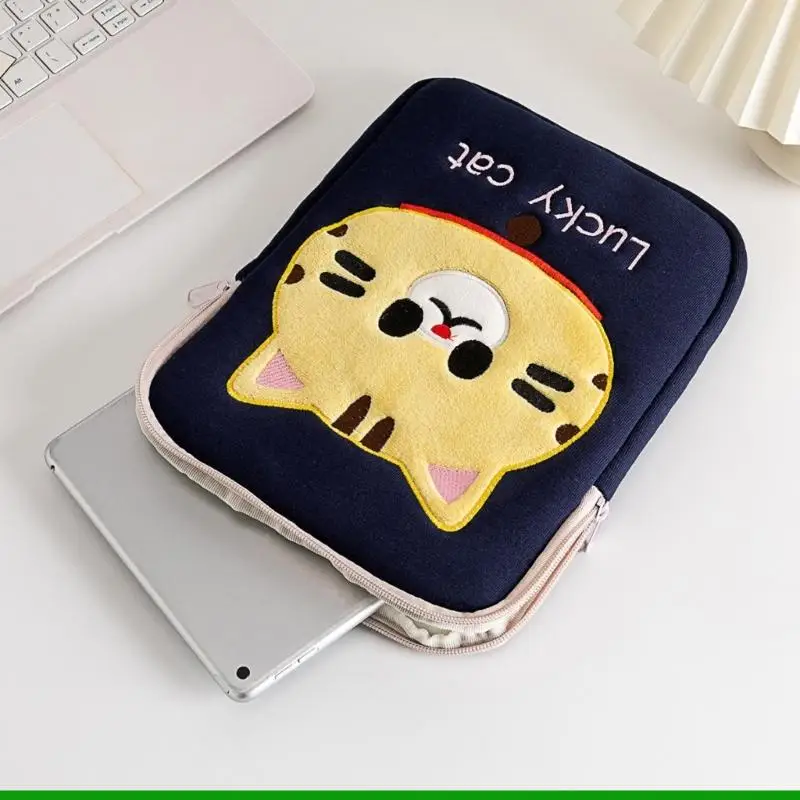 U55C Soft Foam Padding Bag for Pad Air Protective Case Kitten Design Carrying Bag
U55C Soft Foam Padding Bag for Pad Air Protective Case Kitten Design Carrying Bag