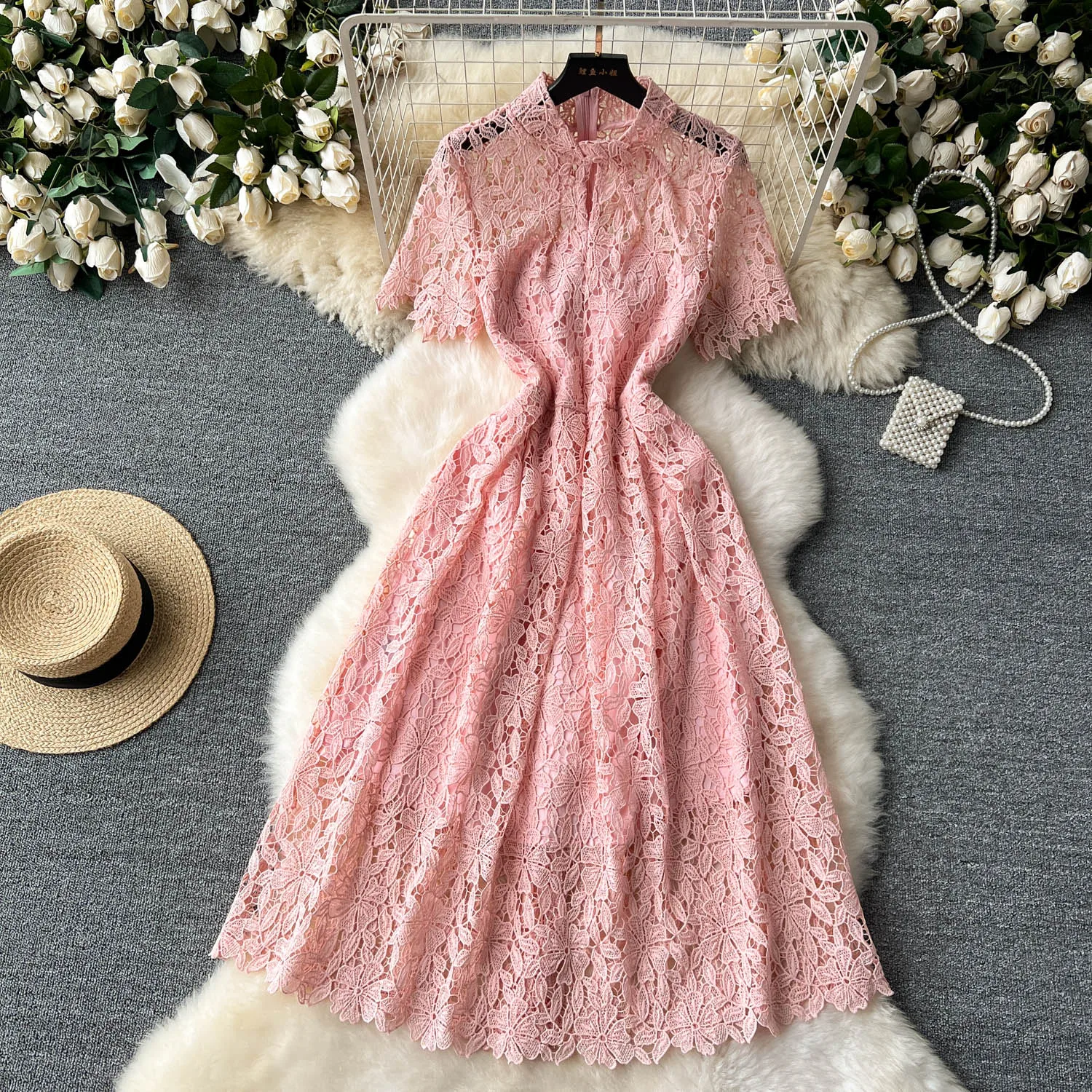 French Vintage Sweet O Neck short sleeve Lace Dress A-Line Casual Women Elegant Fashion Summer Beach Dresses
French Vintage Sweet O Neck short sleeve Lace Dress A-Line Casual Women Elegant Fashion Summer Beach Dresses
