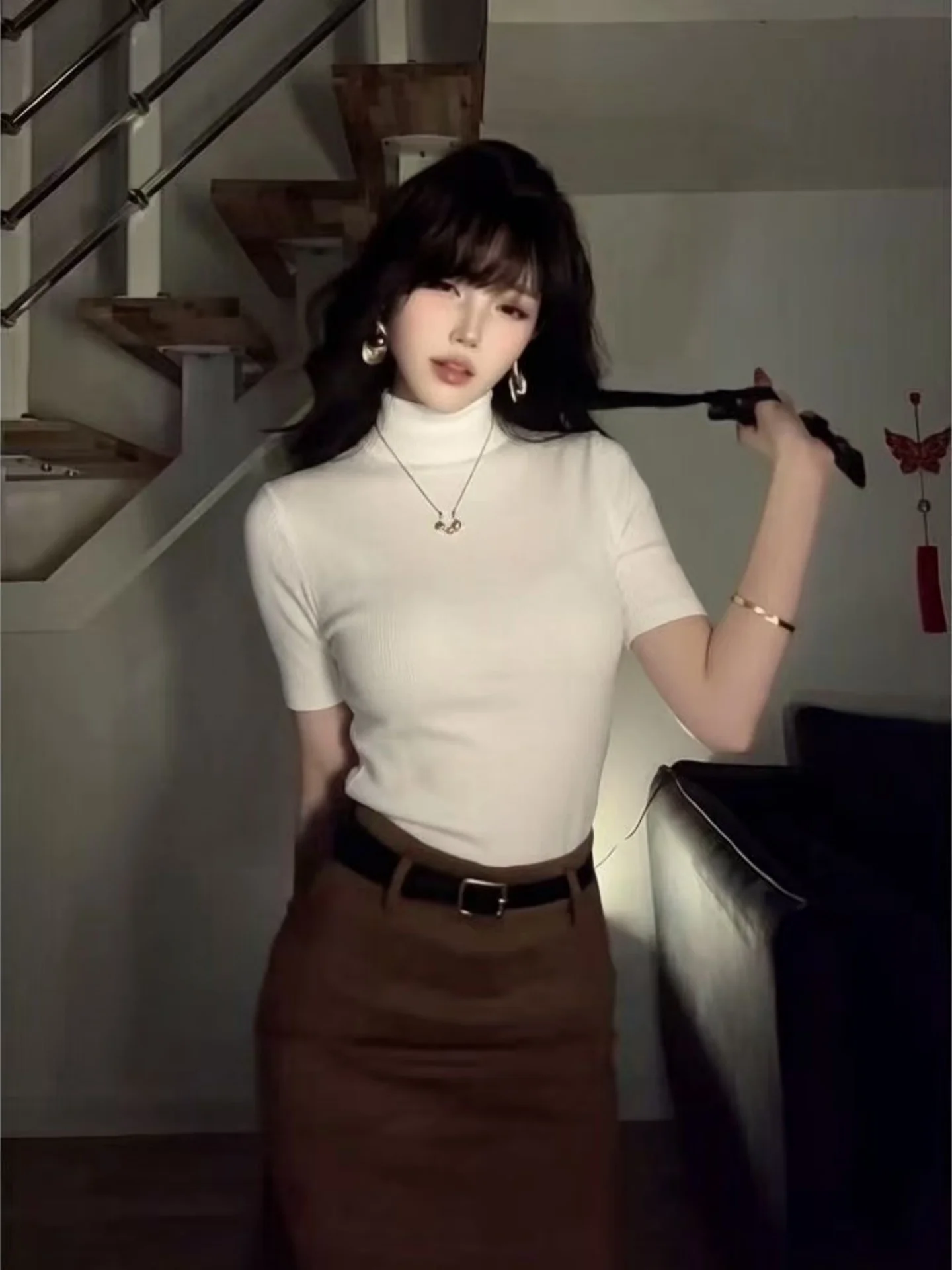 Slim Fit Short Sleeve T-Shirt Women's Summer Casual High Collar Waist Cinched Versatile Outerwear Base Layer Shirt Top
Slim Fit Short Sleeve T-Shirt Women's Summer Casual High Collar Waist Cinched Versatile Outerwear Base Layer Shirt Top
