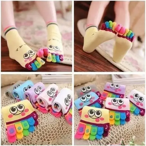 Cute Casual Five-toe Mid-tube Finger Show Fun Short Cartoon Cotton Smiley Bear Socks