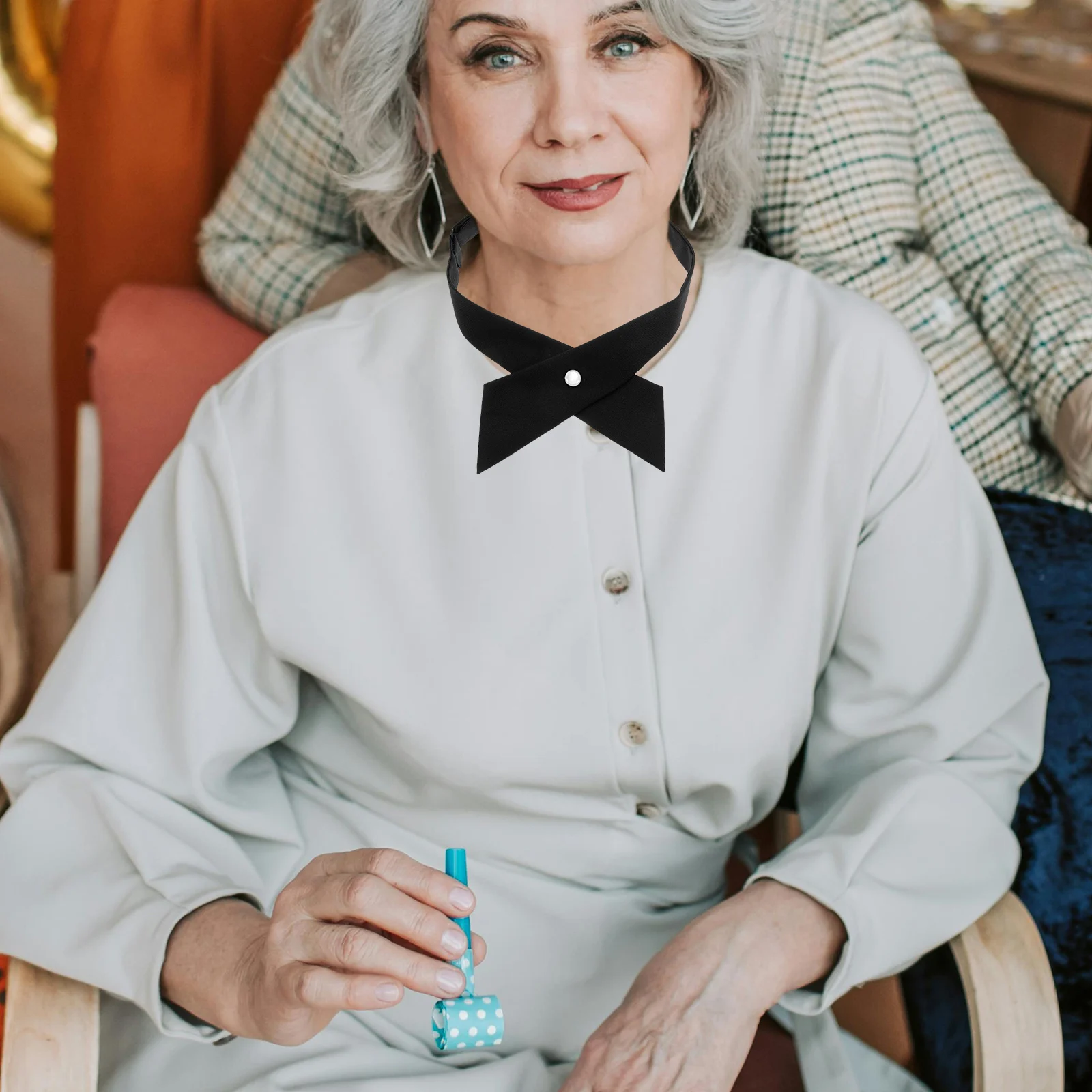 Школьная форма, галстук-бабочка с крестом, темно-синий предварительно завязанный бант для девочек, регулируемый галстук, блузка, аксессуар, костюм для косплея, галстук на шею
Школьная форма, галстук-бабочка с крестом, темно-синий предварительно завязанный бант для девочек, регулируемый галстук, блузка, аксессуар, костюм для косплея, галстук на шею