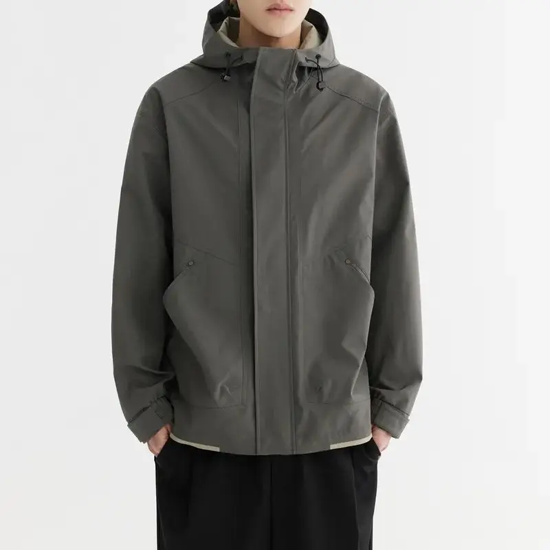 Spring Men's Windbreaker Jacket Lightweight Fashion Outdoor Waterproof Long Hooded Jackets Male Windproof Casual Trench U207
Spring Men's Windbreaker Jacket Lightweight Fashion Outdoor Waterproof Long Hooded Jackets Male Windproof Casual Trench U207