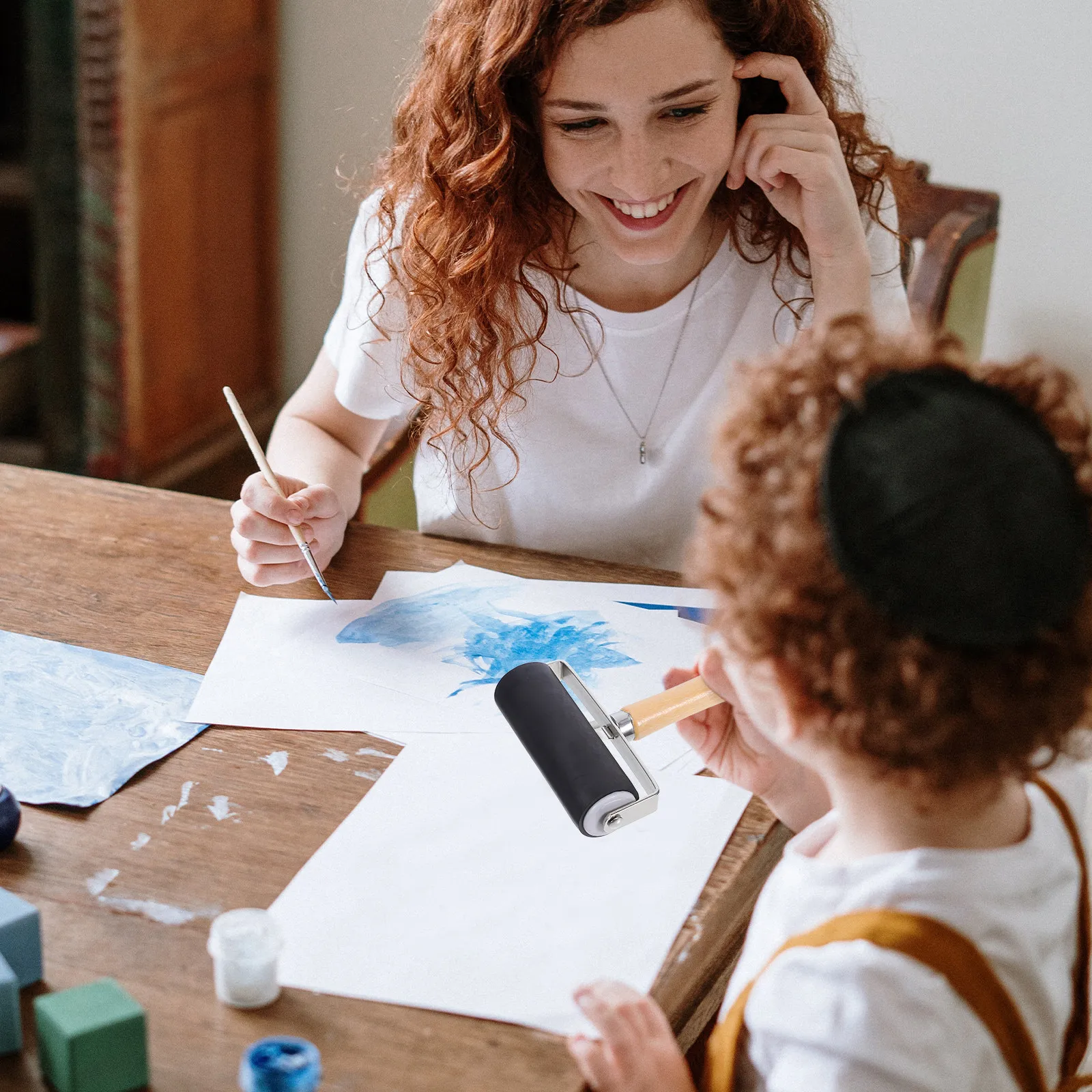 Набор из 2-х резиновых валиков для трафаретной печати с эргономичной деревянной ручкой для DIY-поделок, штамповки и рисования
Набор из 2-х резиновых валиков для трафаретной печати с эргономичной деревянной ручкой для DIY-поделок, штамповки и рисования