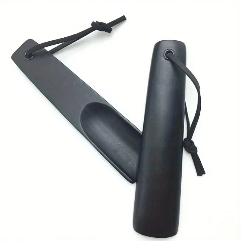 1pc wooden portable shoehorn, comfortable, durable, convenient and easy to put on shoes, a must at home.
1pc wooden portable shoehorn, comfortable, durable, convenient and easy to put on shoes, a must at home.