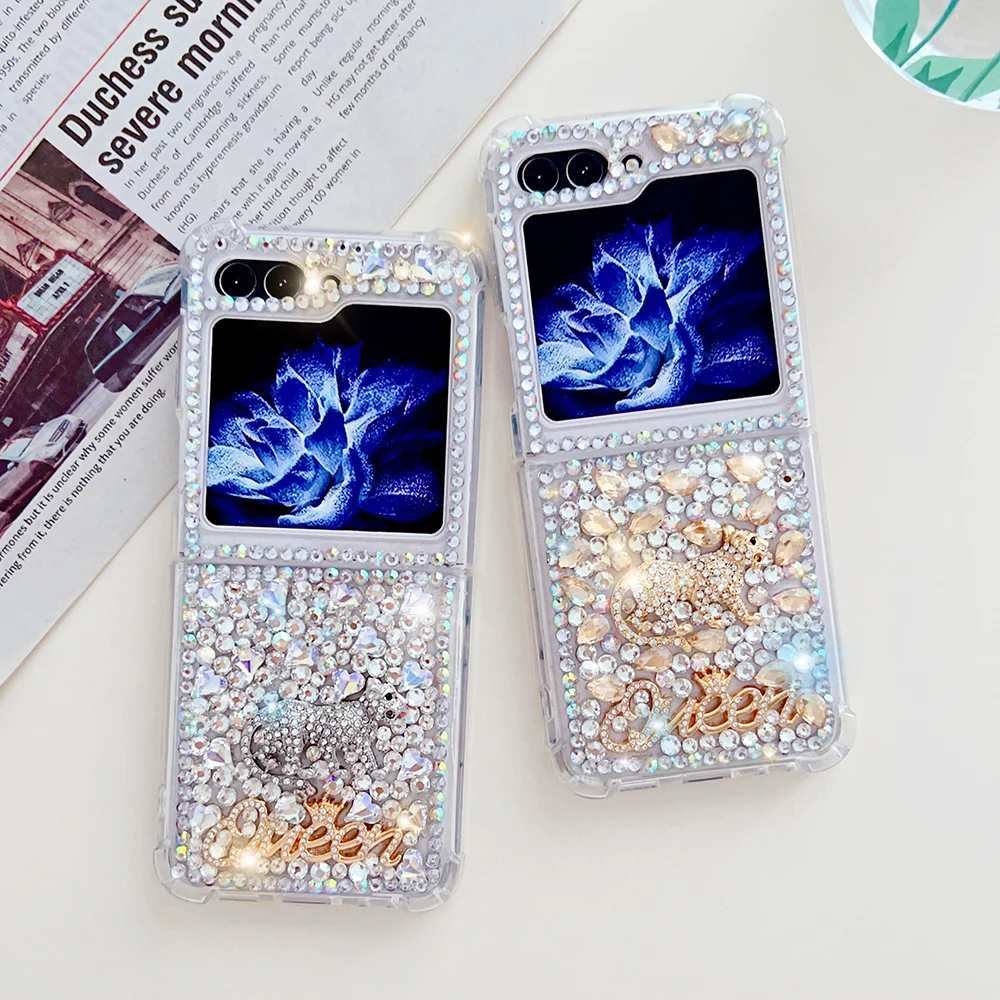 Роскошный чехол для телефона с леопардовым рисунком и стразами для Samsung Galaxy Z Flip 5 4 3, красочный чехол из поликарбоната с надписью и кристаллами в виде сердечек
Роскошный чехол для телефона с леопардовым рисунком и стразами для Samsung Galaxy Z Flip 5 4 3, красочный чехол из поликарбоната с надписью и кристаллами в виде сердечек