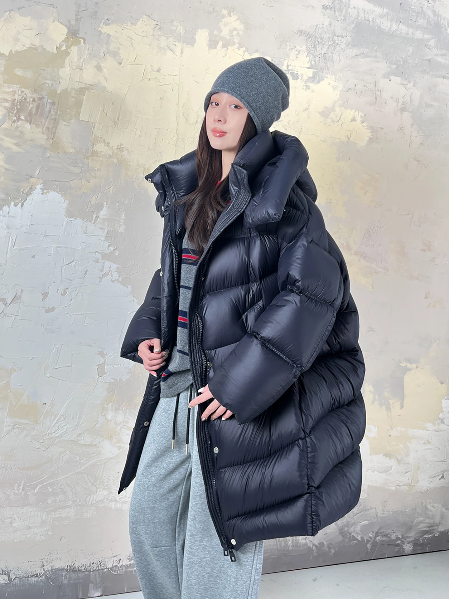 Высококачественная серия Traceable: Ультратеплая, комфортная, белая пуховая куртка средней длины Air Toas Fashionable Puffer Jacket
Высококачественная серия Traceable: Ультратеплая, комфортная, белая пуховая куртка средней длины Air Toas Fashionable Puffer Jacket