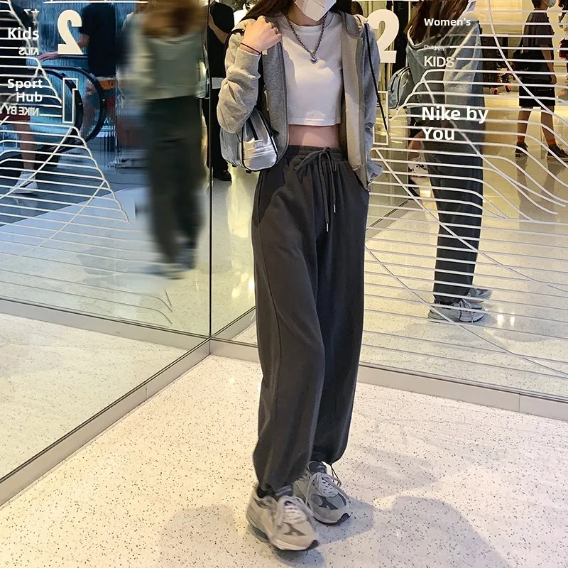 Street Style High Waist Wide Leg Casual Pants Women's plus Size All-Match Autumn Sporty Trousers Comfortable Loose Fit Sweatp...
Street Style High Waist Wide Leg Casual Pants Women's plus Size All-Match Autumn Sporty Trousers Comfortable Loose Fit Sweatp...