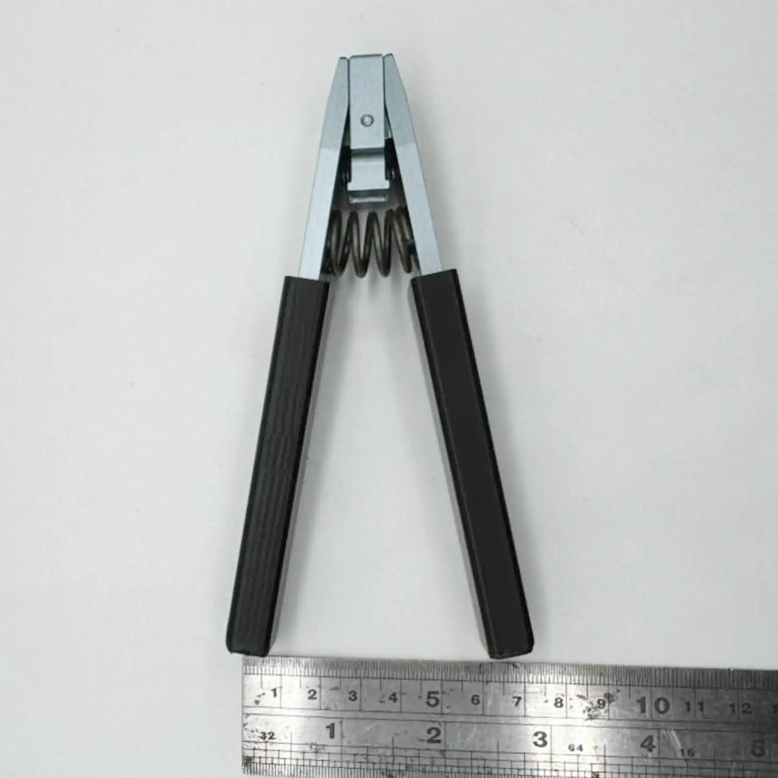 Black Racket String Clamp with Secure Tension Gripper for Tennis Badminton Squash Professional Stringing Machine Tool
Black Racket String Clamp with Secure Tension Gripper for Tennis Badminton Squash Professional Stringing Machine Tool