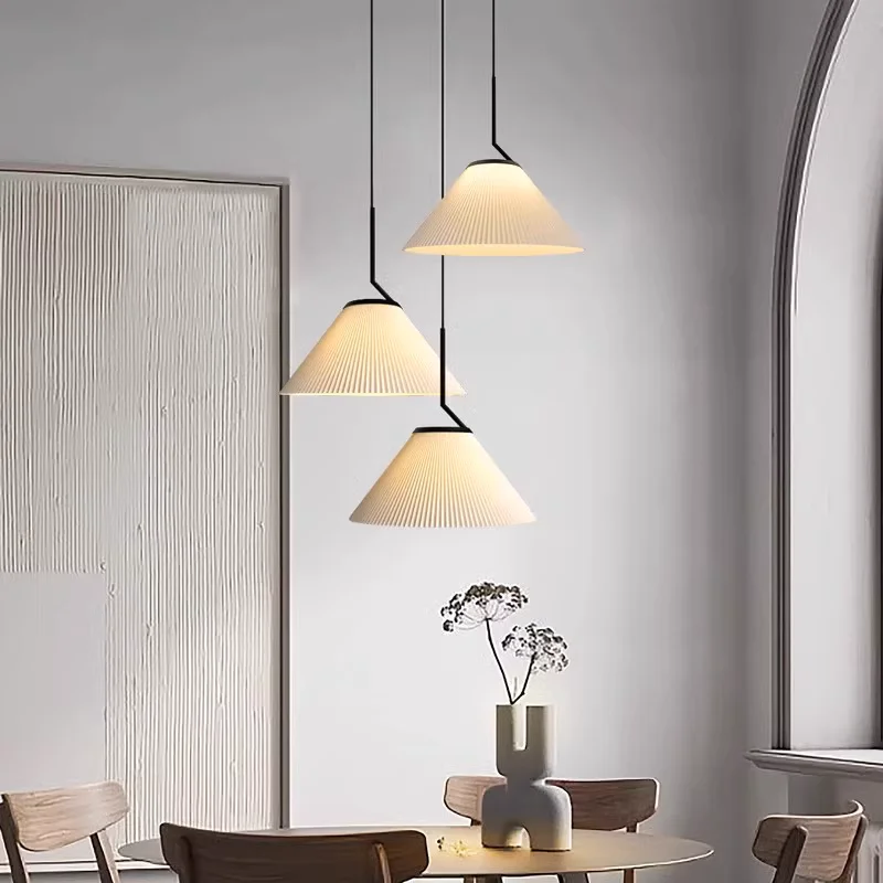 Nordic simple modern restaurant chandelier American personality art bar table lamp designer bedroom bedside lamp
Nordic simple modern restaurant chandelier American personality art bar table lamp designer bedroom bedside lamp