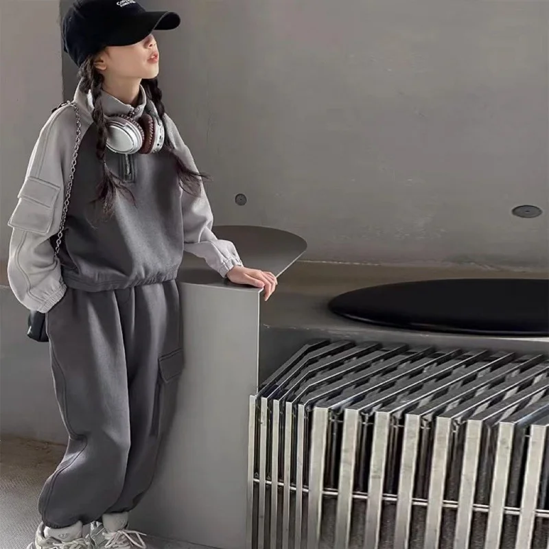 Girls Sweatshirts +Pants Kids Suits 2PCS/Set Cotton 2024 Gray Spring Autumn Cotton Tracksuit Sport Suits Children Clothing
Girls Sweatshirts +Pants Kids Suits 2PCS/Set Cotton 2024 Gray Spring Autumn Cotton Tracksuit Sport Suits Children Clothing