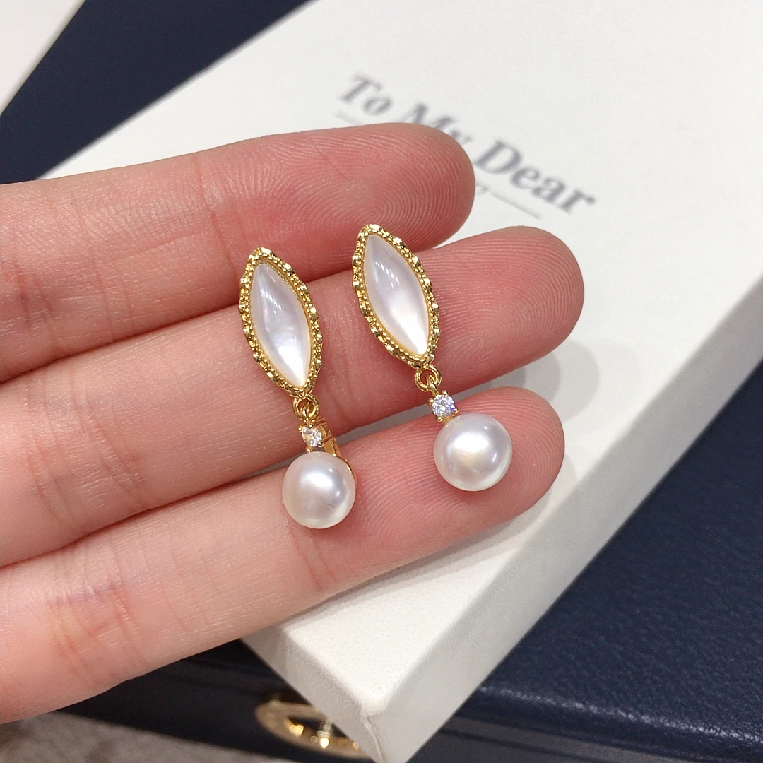New Zhuji Natural Freshwater Pearl Earrings for Women's High End Retro Natural Sea Shell Earrings and Accessories
New Zhuji Natural Freshwater Pearl Earrings for Women's High End Retro Natural Sea Shell Earrings and Accessories