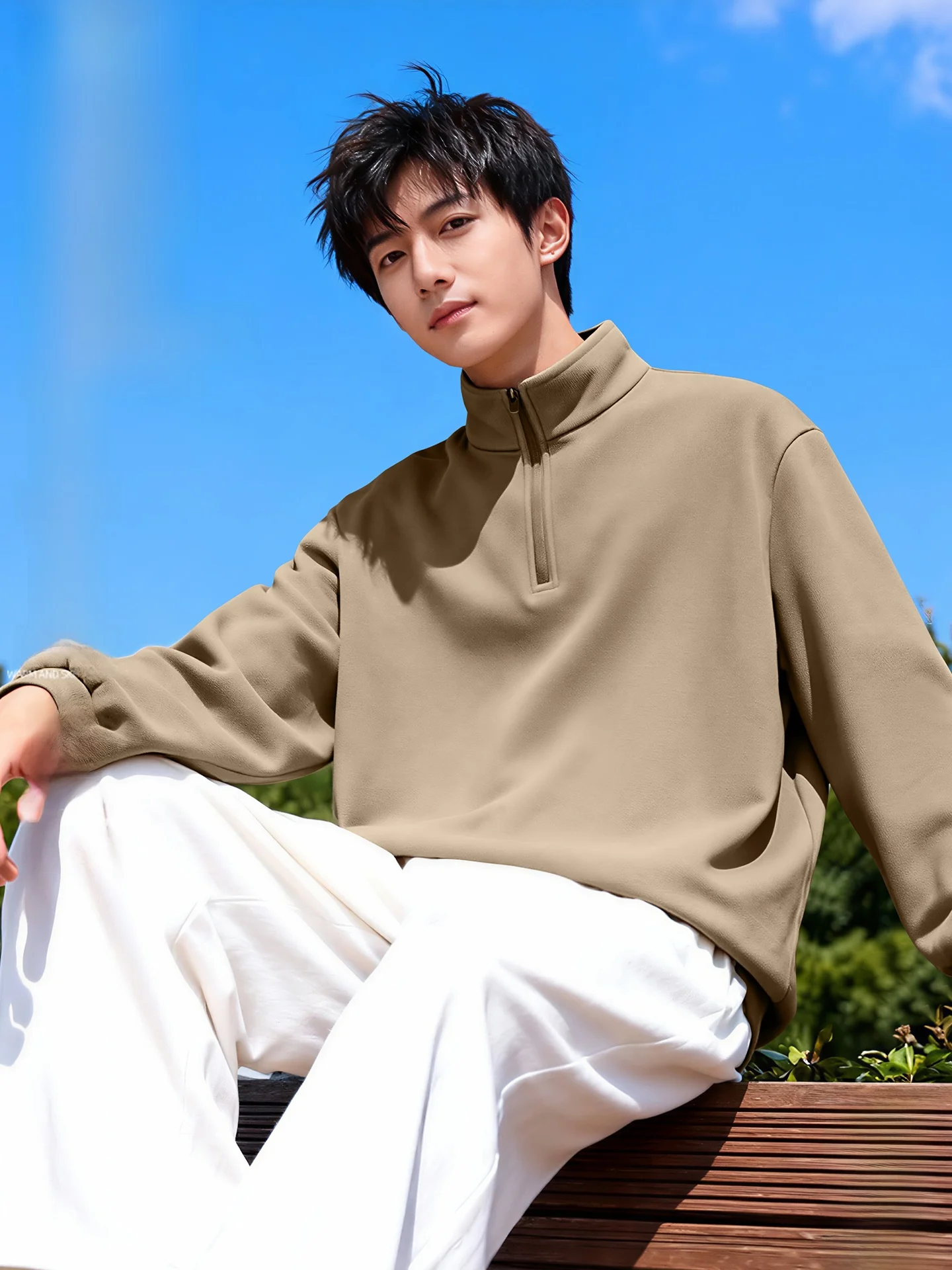 Мужская теплая и удобная повседневная футболка с длинным рукавом на молнии из полиэстера в стиле ретро для весеннего сезона
Мужская теплая и удобная повседневная футболка с длинным рукавом на молнии из полиэстера в стиле ретро для весеннего сезона