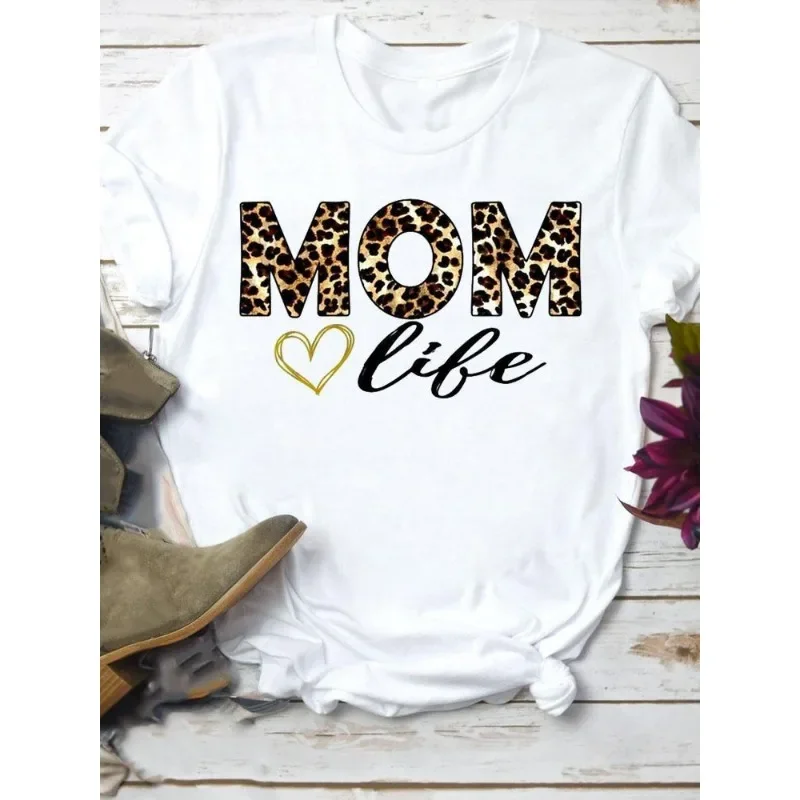 Women's Short-Sleeved Crew-Neck T-shirt Fashion Mom Letter-Printed Graphic Base Shirt Top for Mother's Day
Women's Short-Sleeved Crew-Neck T-shirt Fashion Mom Letter-Printed Graphic Base Shirt Top for Mother's Day