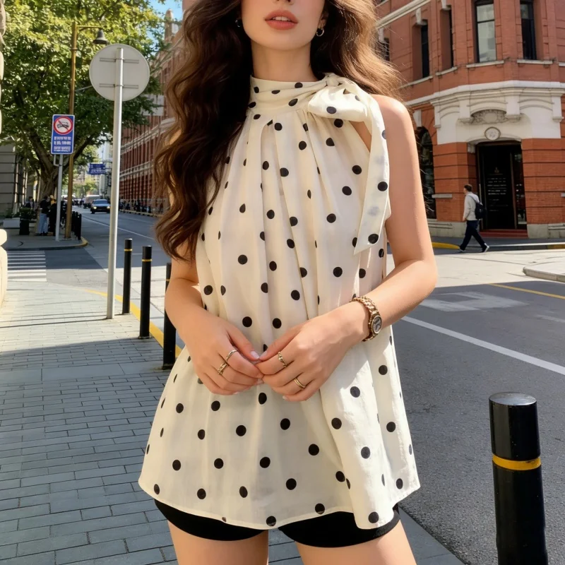 Women's Y2k Dots Print Halter Tops Sleeveless Mock Neck Loose Fit Tank Tops Summer Shirts
Women's Y2k Dots Print Halter Tops Sleeveless Mock Neck Loose Fit Tank Tops Summer Shirts