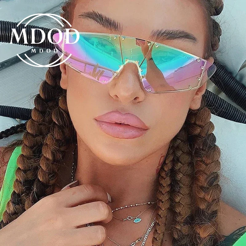 2020Fashion Eye protection Sunglasses Women Irregular Mirror Pink Lens Rivet glasses Vintage Sunglass For Women Men UV400
2020Fashion Eye protection Sunglasses Women Irregular Mirror Pink Lens Rivet glasses Vintage Sunglass For Women Men UV400