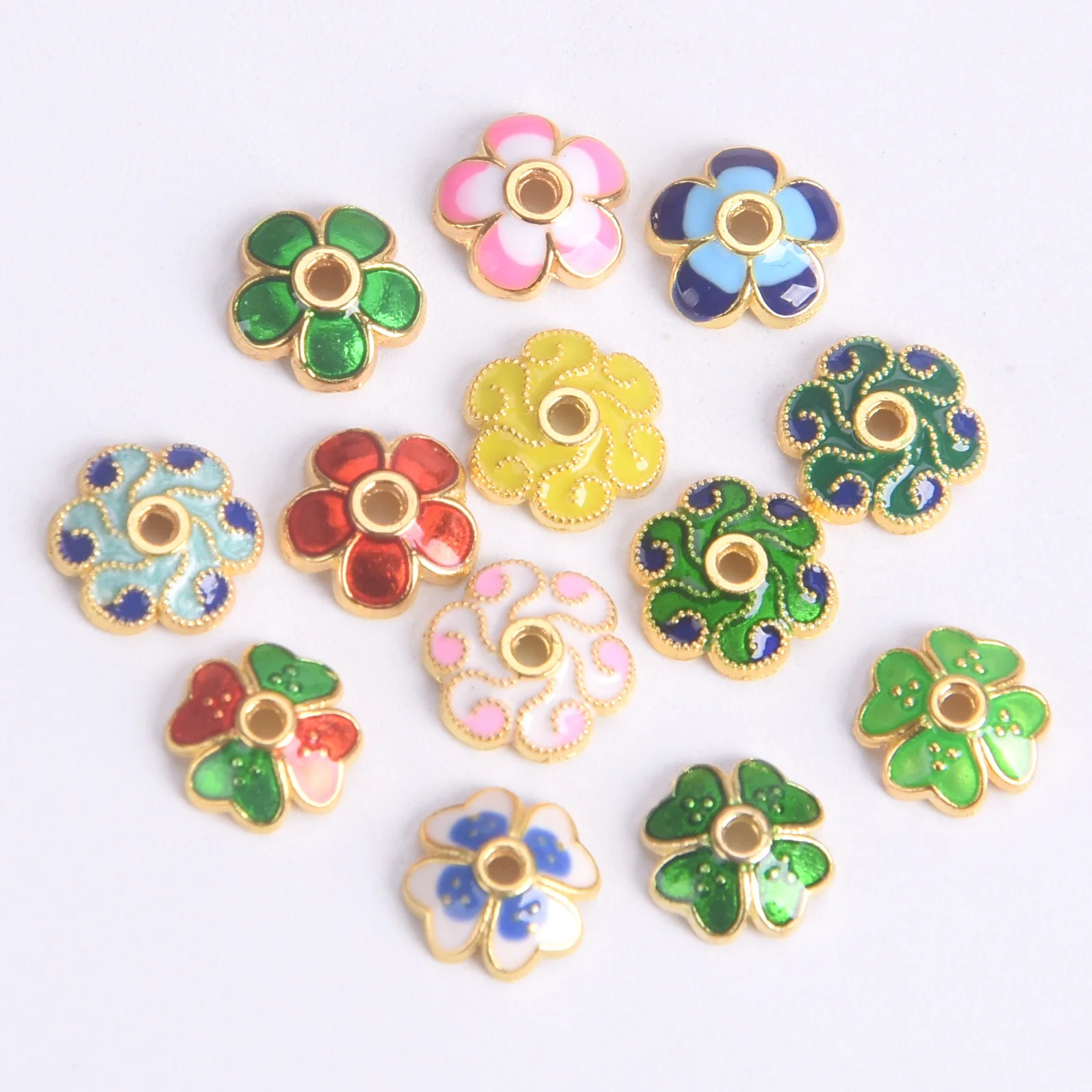50pcs Enameled Flower Shape 8mm Golden Color Metal Bead Caps Loose Spacer Beads For Jewelry Making DIY Crafts Findings
50pcs Enameled Flower Shape 8mm Golden Color Metal Bead Caps Loose Spacer Beads For Jewelry Making DIY Crafts Findings