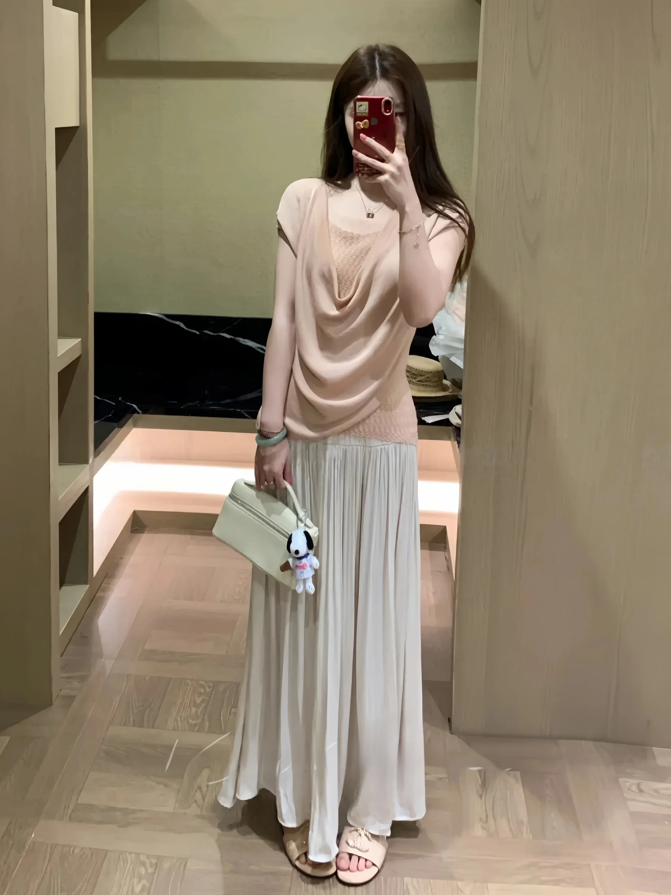 Rosa Letter Ice Cool Draping Halter Neck Women's Fashion Set High Waist Short Sleeve Splice Skirt And Top Two-Piece Set
Rosa Letter Ice Cool Draping Halter Neck Women's Fashion Set High Waist Short Sleeve Splice Skirt And Top Two-Piece Set