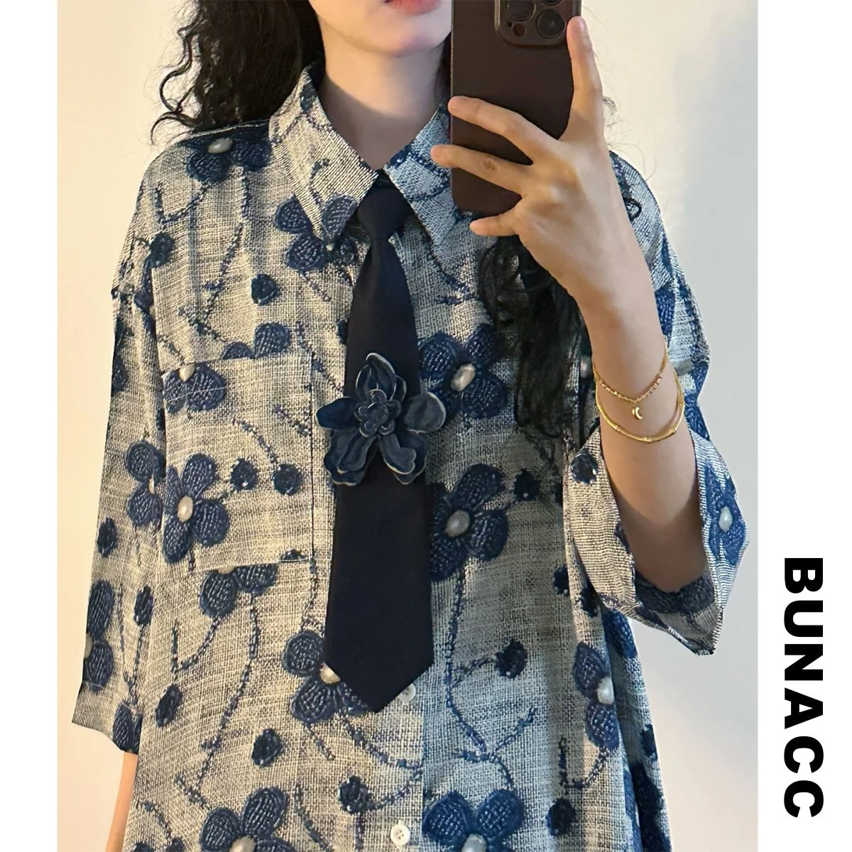 Летняя синяя текстурированная свободная рубашка с коротким рукавом, повседневная женская рубашка в винтажном гонконгском стиле с цветочным принтом, удобная посадка
Летняя синяя текстурированная свободная рубашка с коротким рукавом, повседневная женская рубашка в винтажном гонконгском стиле с цветочным принтом, удобная посадка