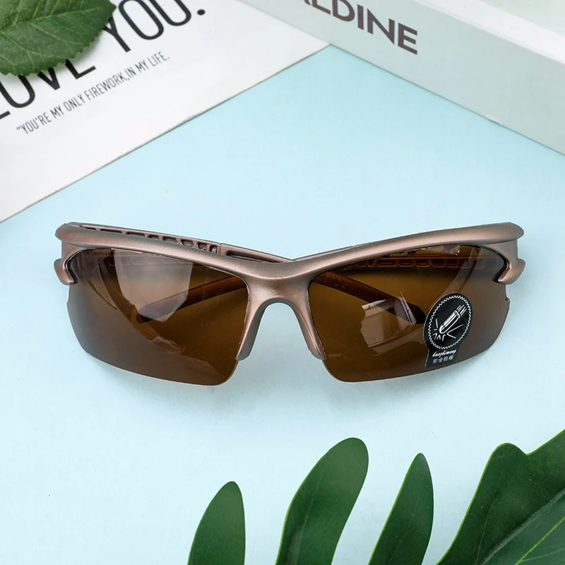 Polarized Photochromic Sun Glasses Driving Chameleon Glasses Day Night Vision Driver's Universal Eyewear Change Color Sunglasses
Polarized Photochromic Sun Glasses Driving Chameleon Glasses Day Night Vision Driver's Universal Eyewear Change Color Sunglasses