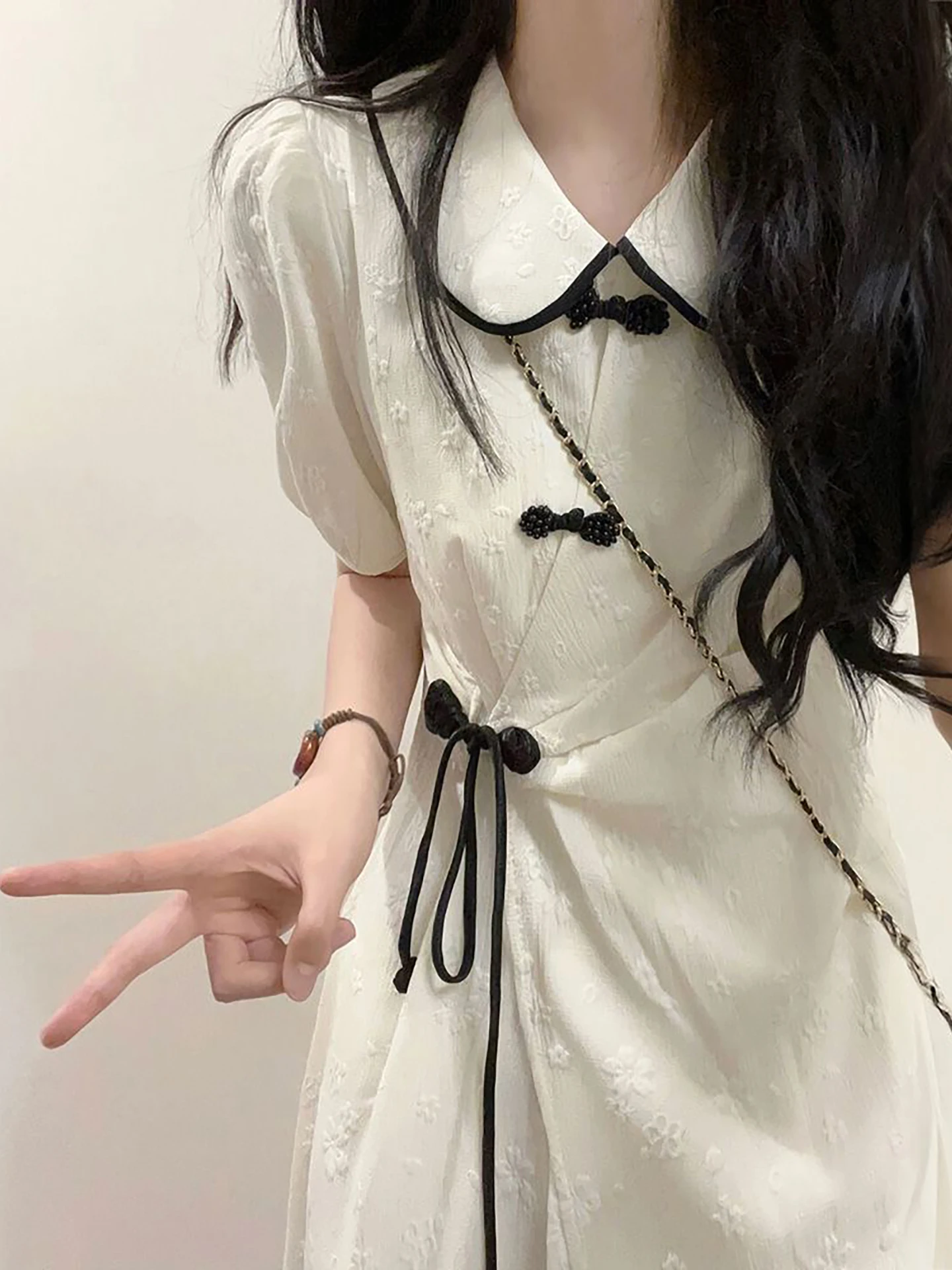 Charming Chinese Style Floral Print Dress with Puff Sleeves And Button Detail Doll Collar High Waist A-Line Skirt for Women S...
Charming Chinese Style Floral Print Dress with Puff Sleeves And Button Detail Doll Collar High Waist A-Line Skirt for Women S...