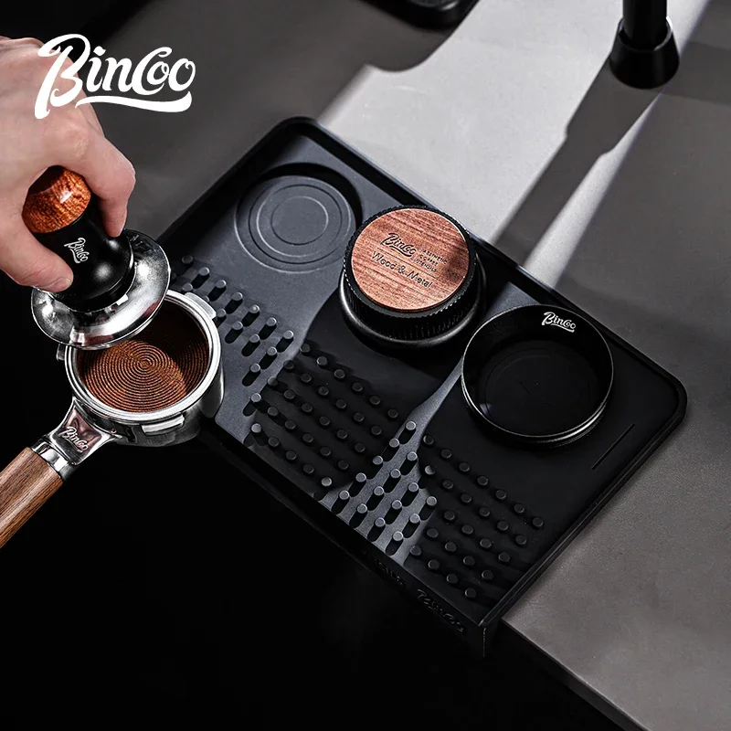 Bincoo настольный силиконовый коврик для порошка, коврик для тампера кофе, противоскользящий угловой коврик для наполнения, набор диспенсеров для кофе 51-58 мм
Bincoo настольный силиконовый коврик для порошка, коврик для тампера кофе, противоскользящий угловой коврик для наполнения, набор диспенсеров для кофе 51-58 мм