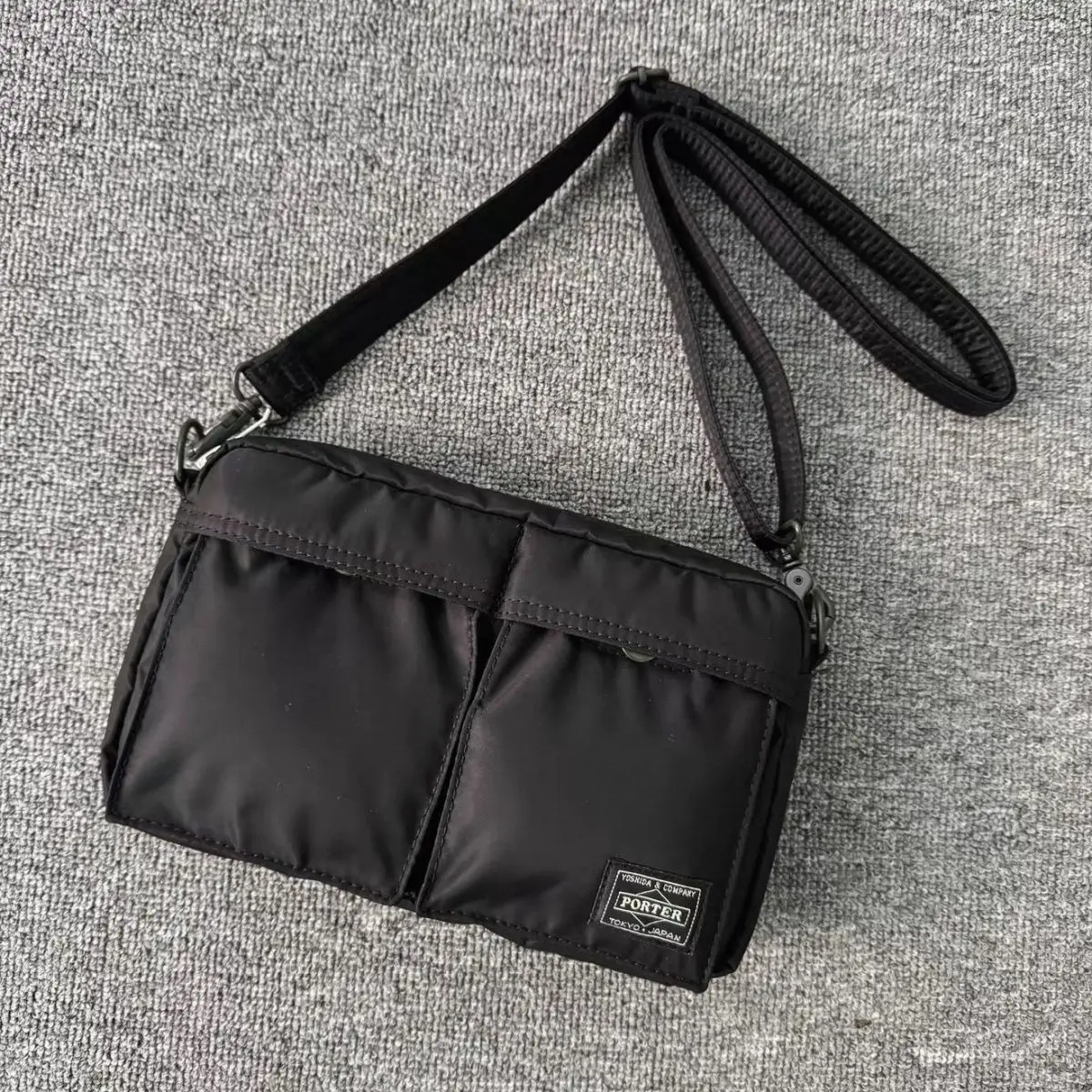 Porter Men Waterproof Sling Bag Nylon Crossbody Bag Casual Waist Pack Purse Outdoor Sport Travel Fashion Lightweight Phone Bag
Porter Men Waterproof Sling Bag Nylon Crossbody Bag Casual Waist Pack Purse Outdoor Sport Travel Fashion Lightweight Phone Bag