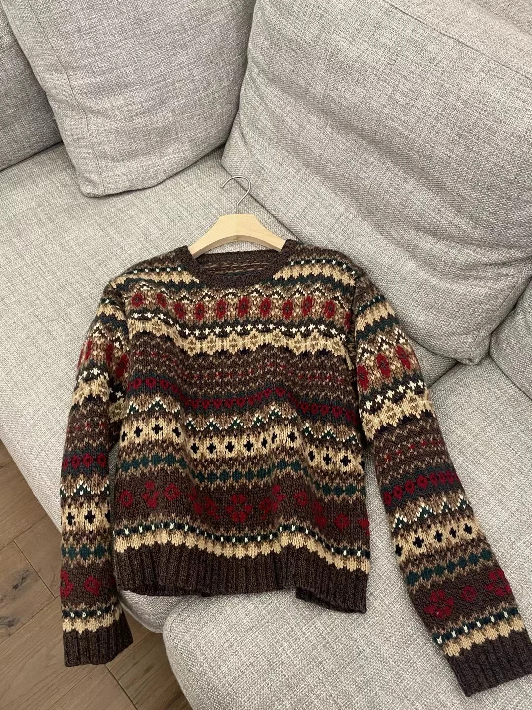 Women's New Heavy Thick Needle Retro Sweater 80% Wool 20% Mohair
Women's New Heavy Thick Needle Retro Sweater 80% Wool 20% Mohair