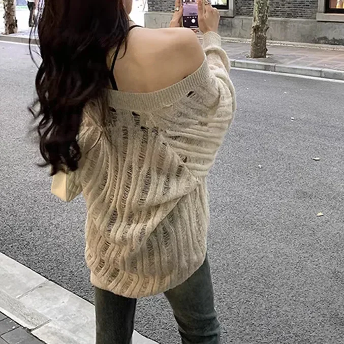 New Women's Lazy Style Loose Outer Hoodie Hollow Knitted Sweater V-neck Top Women
New Women's Lazy Style Loose Outer Hoodie Hollow Knitted Sweater V-neck Top Women