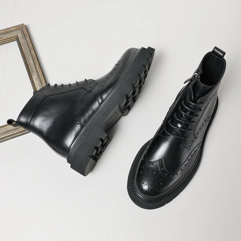 Men's thick soled soft leather work boots made of cowhide, creating European style leather boots
Men's thick soled soft leather work boots made of cowhide, creating European style leather boots