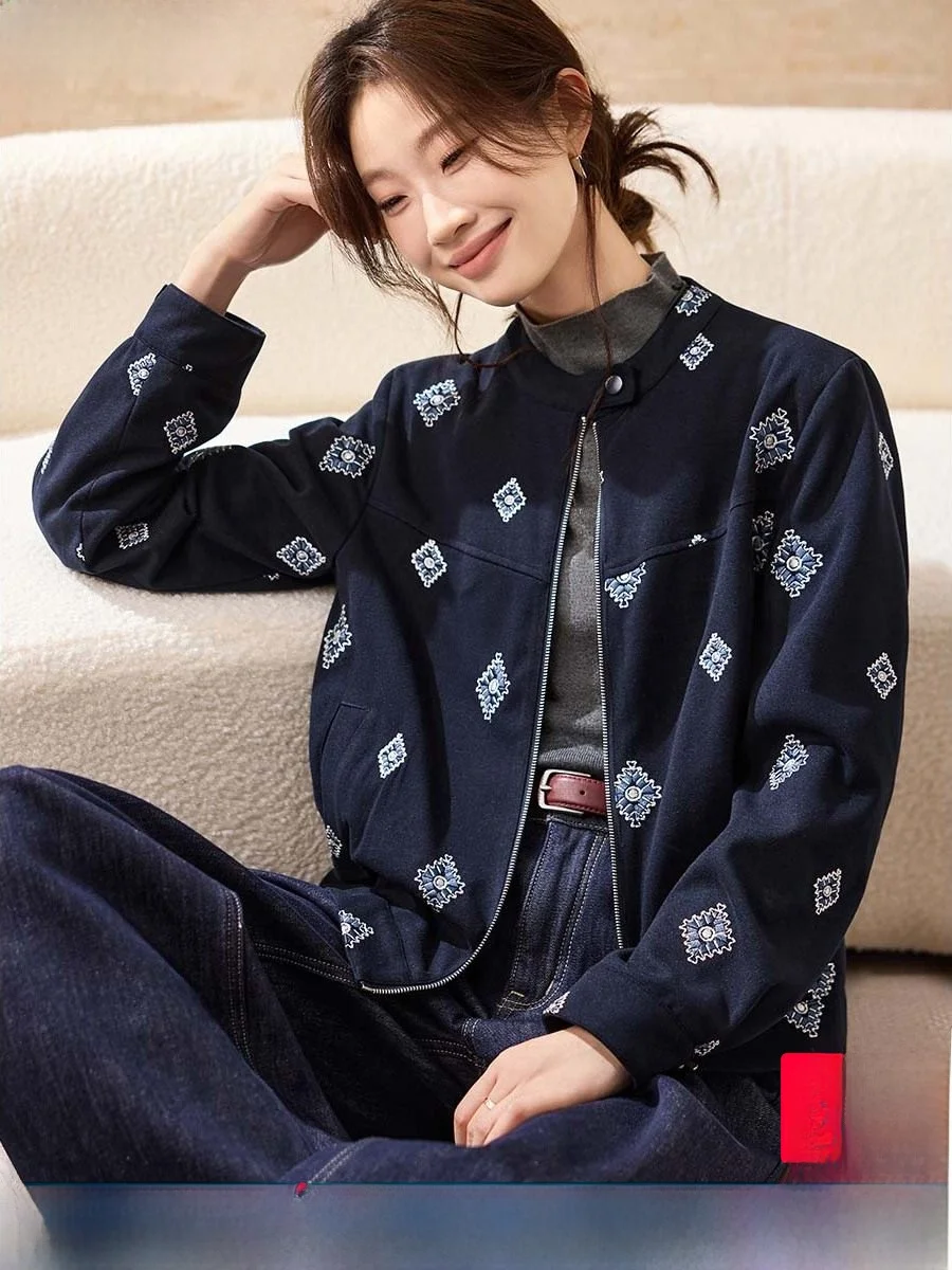 Mehema Retro Diamond id Jaet ort Sle Stand Collar Workwear Outerwear for Women Winter New Arrival Polyester Fiber
Mehema Retro Diamond id Jaet ort Sle Stand Collar Workwear Outerwear for Women Winter New Arrival Polyester Fiber