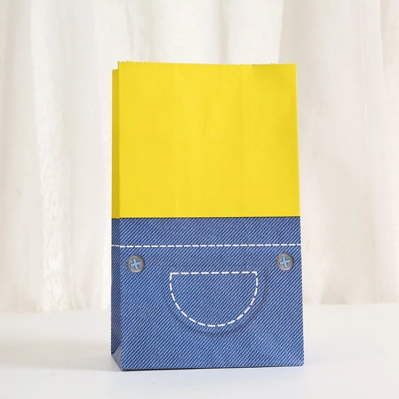 20pcs Hot New Leather Bag with Cute Cartoon Minions Print Leather Paper Bag for Party and Gathering As A Gift or Present Bags
20pcs Hot New Leather Bag with Cute Cartoon Minions Print Leather Paper Bag for Party and Gathering As A Gift or Present Bags