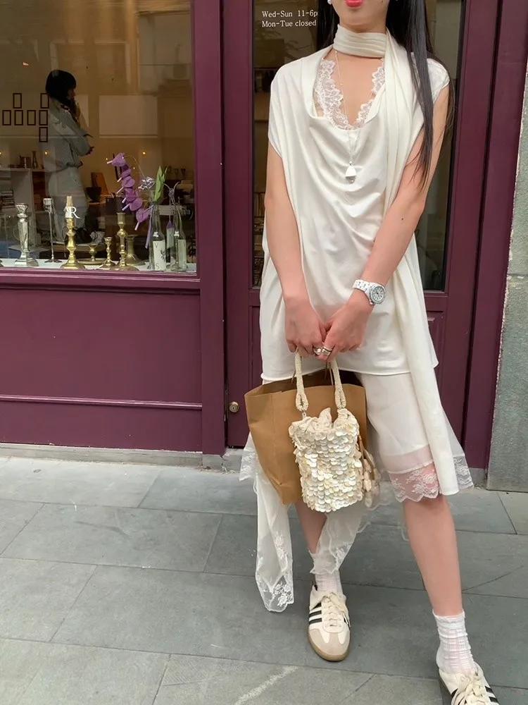 Aisui White Irregular Splicing Lace f Skirt High Waist Design Mid-Length Women's Faion Casual Loose Fit Spring Season
Aisui White Irregular Splicing Lace f Skirt High Waist Design Mid-Length Women's Faion Casual Loose Fit Spring Season