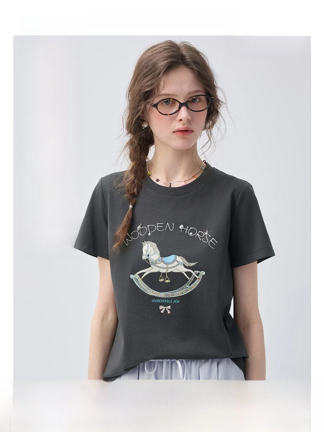 Cooling round Neck Short Sleeve T-Shirt Women's Summer New Style Commute Korean Version Universal Fit Straight Cut VEGA CHANG
Cooling round Neck Short Sleeve T-Shirt Women's Summer New Style Commute Korean Version Universal Fit Straight Cut VEGA CHANG