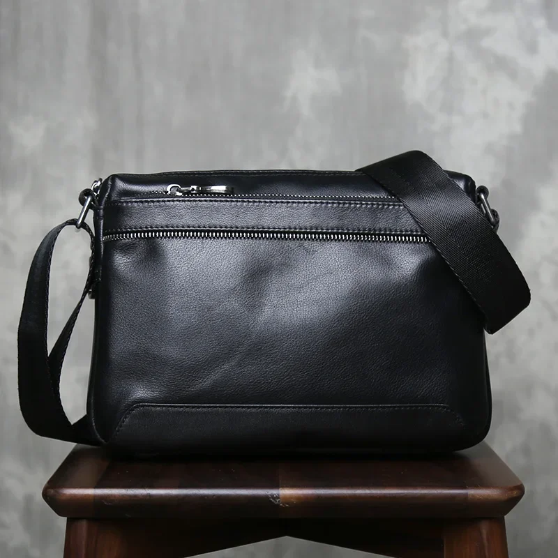 Head Layer Cowhide Shoulder Bag Casual Retro Crossbody Bag New Trend Leather Horizontal Small Backpack Mini Men's And Womens Bag
Head Layer Cowhide Shoulder Bag Casual Retro Crossbody Bag New Trend Leather Horizontal Small Backpack Mini Men's And Womens Bag