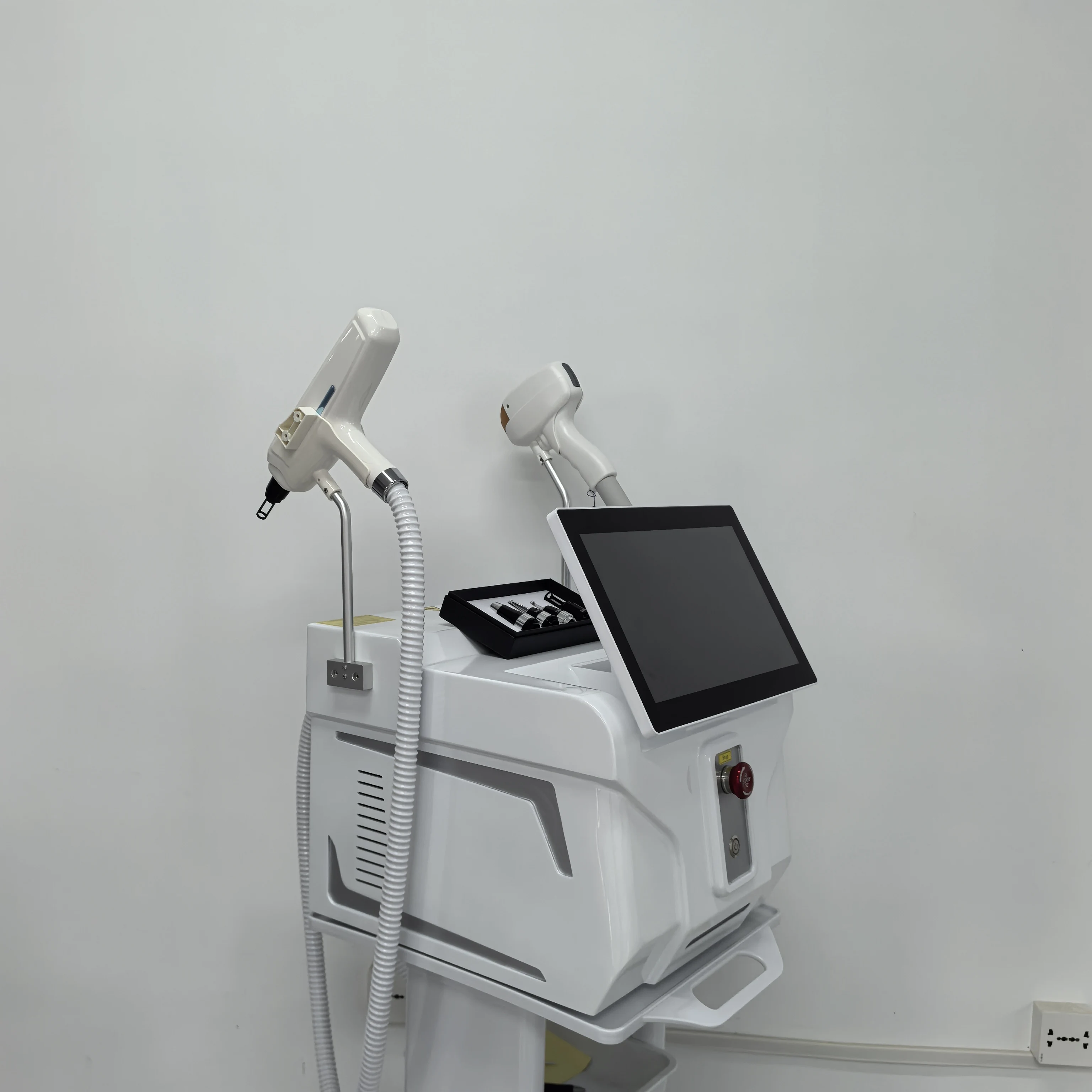 6000W Soprano 2 in 1 808+ Picosecond Diode Laser Hair Removal Device Laser Picosecond Tattoo Removal Permanent Hair Removal
6000W Soprano 2 in 1 808+ Picosecond Diode Laser Hair Removal Device Laser Picosecond Tattoo Removal Permanent Hair Removal