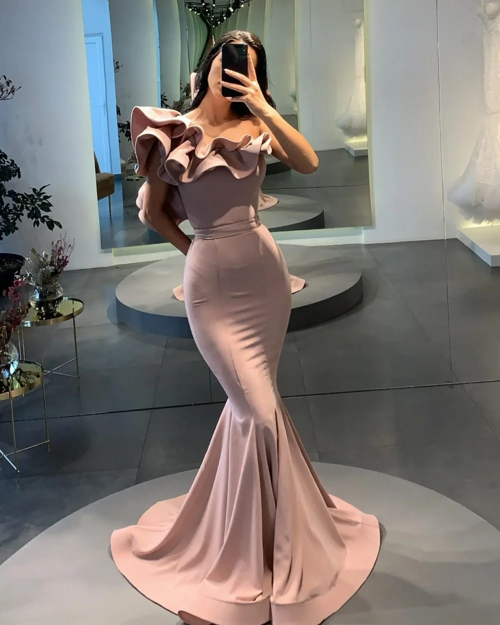 Customized Evening Gowns Jersey Ruffle Mermaid One-shoulder Long Dresses Bespoke Occasion Exquisite Modern Style
Customized Evening Gowns Jersey Ruffle Mermaid One-shoulder Long Dresses Bespoke Occasion Exquisite Modern Style