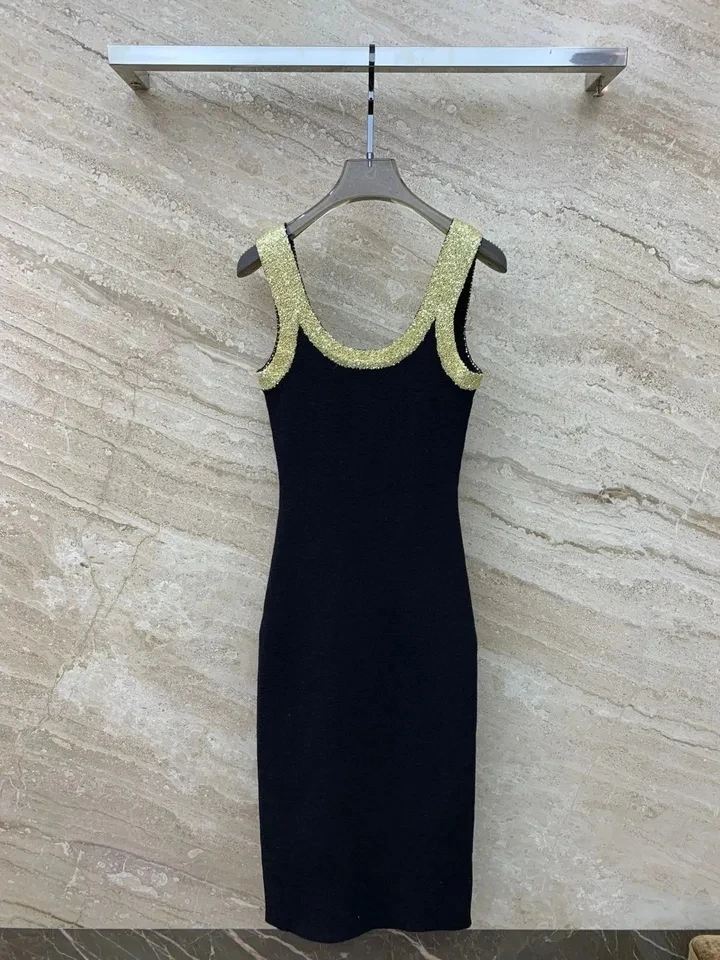 2024SS Summer Luxury High Quality Women Backless Knitted Sleeveless Dress for Female 2 Color
2024SS Summer Luxury High Quality Women Backless Knitted Sleeveless Dress for Female 2 Color