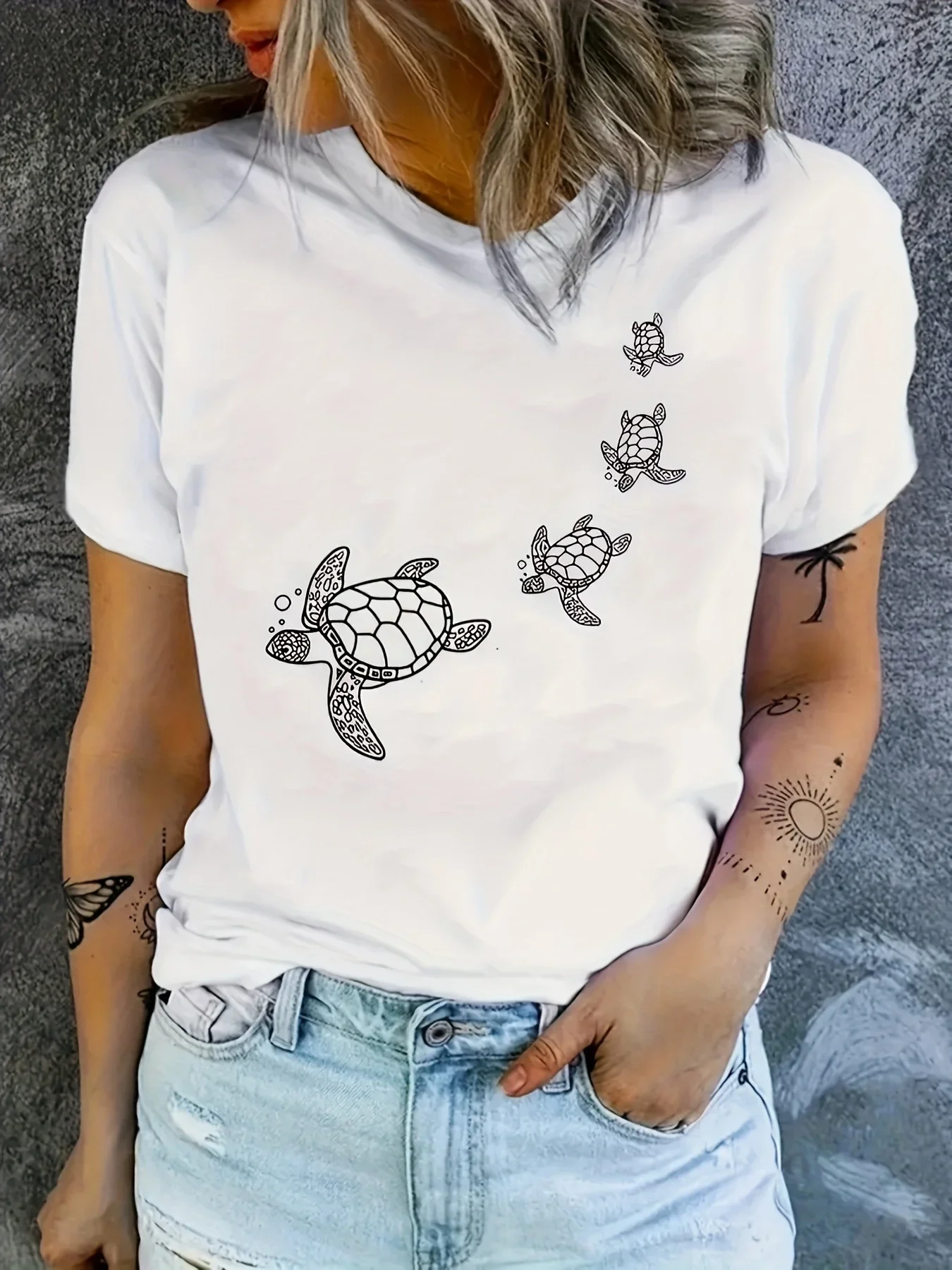 Summer 2025 Men's Hot Sale: 100% cotton T-shirt with turtle Print, casual round-neck short-sleeved top
Summer 2025 Men's Hot Sale: 100% cotton T-shirt with turtle Print, casual round-neck short-sleeved top