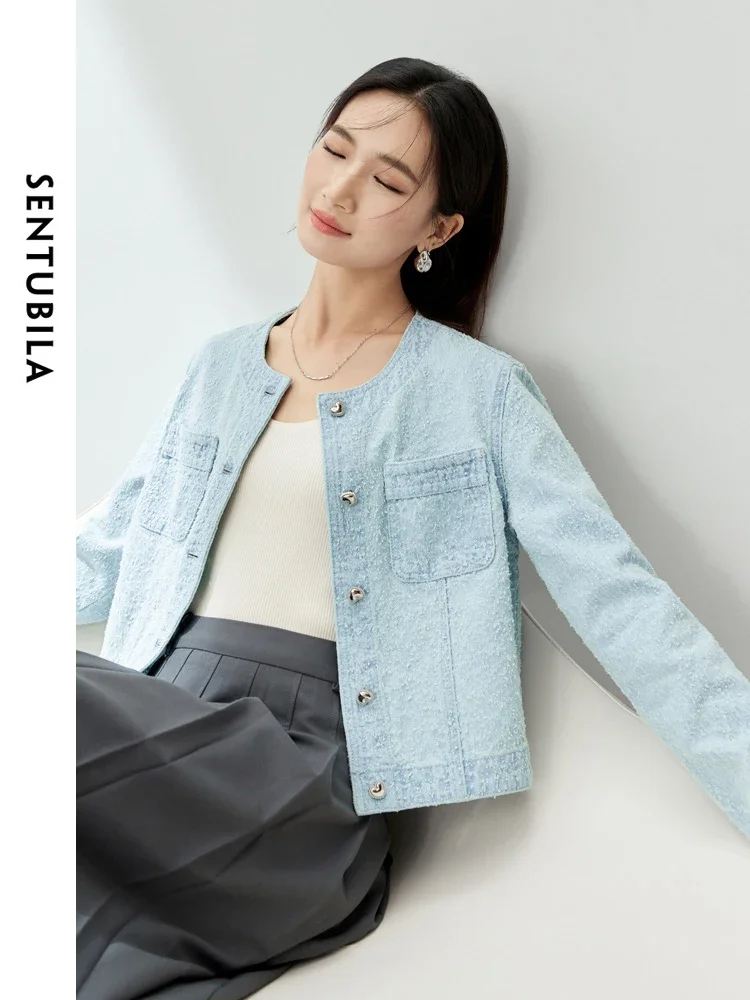 SENTUBILA Cropped Denim Jacket Women 2025 Spring Autumn Patch Pocket Round Neck Long Sleeve Jean Coat Woman Outerwear W51W58964X
SENTUBILA Cropped Denim Jacket Women 2025 Spring Autumn Patch Pocket Round Neck Long Sleeve Jean Coat Woman Outerwear W51W58964X