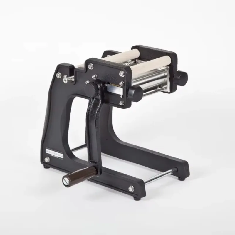 Very durable cast iron handmade ramen, pasta, winter noodles, soba manufacturer's specialty kitchen tools 
Very durable cast iron handmade ramen, pasta, winter noodles, soba manufacturer's specialty kitchen tools