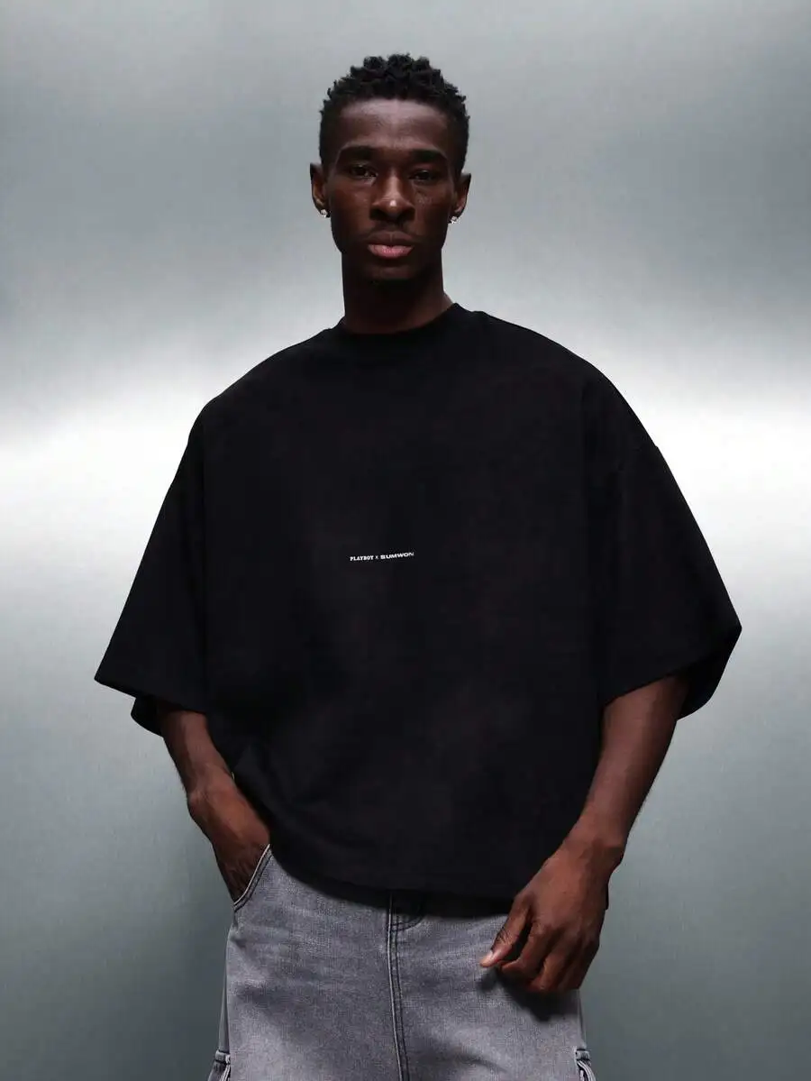 Oversized Crew Neck Tee With Vintage Magazine Print, Elbow Sleeve, Casual Street Style
Oversized Crew Neck Tee With Vintage Magazine Print, Elbow Sleeve, Casual Street Style