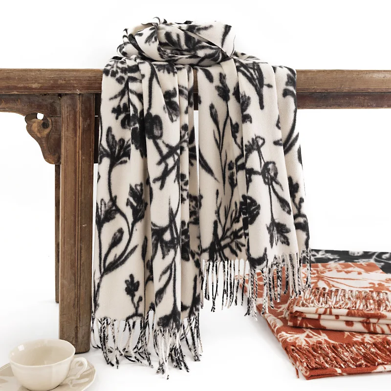 Printed Imitation Cashmere Long Scarf for Autumn and Winter Shawls Women's Warm Scarf Thick Shawl E924
Printed Imitation Cashmere Long Scarf for Autumn and Winter Shawls Women's Warm Scarf Thick Shawl E924